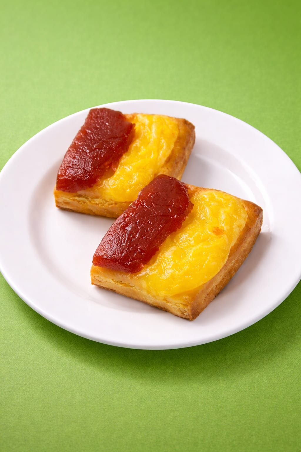 FACTURAS con crema pastelera y membrillo x2u